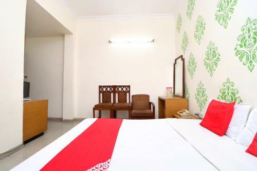 Oyo 8623 Hotel Destination