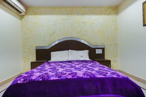 Spot On 49255 Hotel New Simran Palace