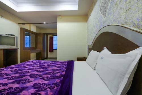 Spot On 49255 Hotel New Simran Palace