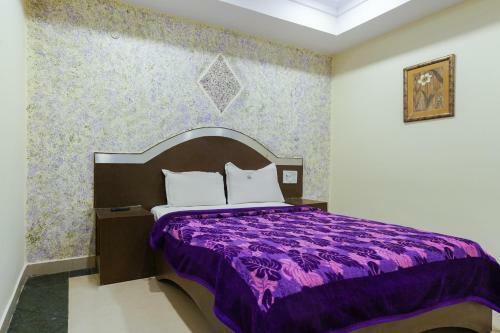 Spot On 49255 Hotel New Simran Palace