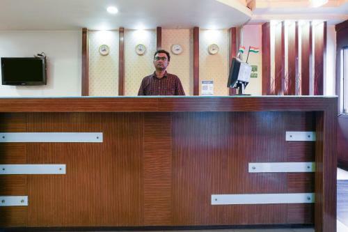Spot On 49255 Hotel New Simran Palace