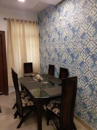 Luxury Stay@bhopal
