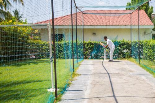 Hotel Sun-n-sand Suites, Shirdi