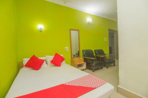 Oyo 64739 Hotel Sharda