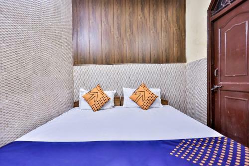 Hotel Spot On 67517 Om Sai Residency