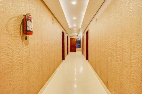 Oyo 77889 Hotel Viva City