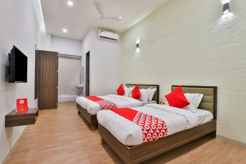 Hotel Oyo 18775 Utsav Banquet And Rooms