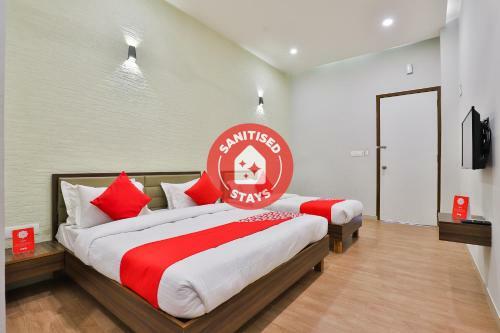 Hotel Oyo 18775 Utsav Banquet And Rooms