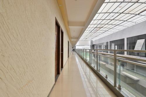Hotel Oyo 18775 Utsav Banquet And Rooms