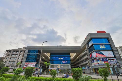 Hotel Oyo 18775 Utsav Banquet And Rooms