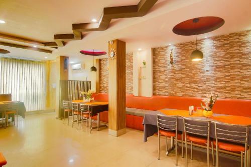 Hotel Oyo 37870 Dayal Residency
