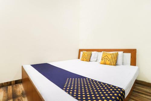 Spot On 62824 Hotel Gold Inn