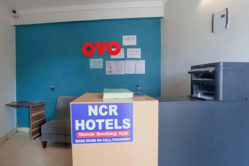 Oyo Flagship 77717 New Hotel Royal King 3