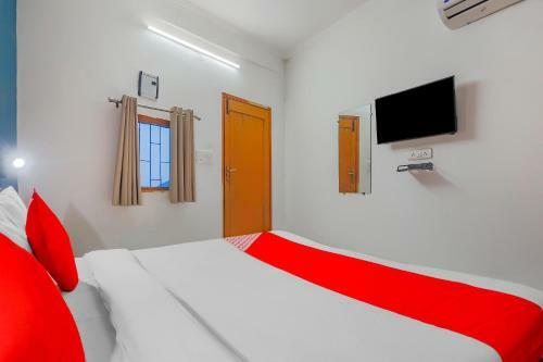 Oyo Flagship 77717 New Hotel Royal King 3
