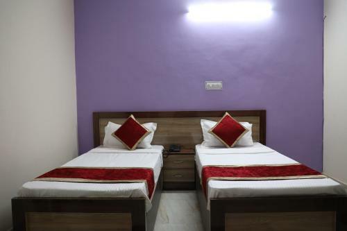 Hotel Oyo 22745 The Elite Venue