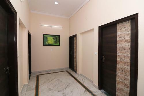 Hotel Oyo 33025 Stay Bird Inn