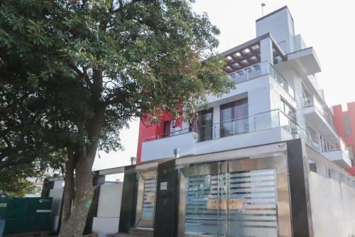 Oyo 68256 Hotel Expo Golflink