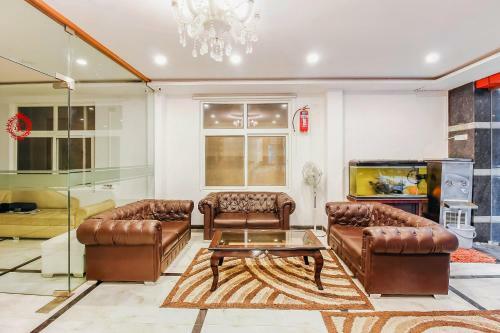 Hotel Oyo 29131 Rk Grand