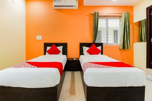 Hotel Oyo 40125 Sri Rama Empire