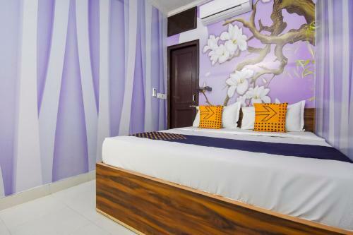 Spot On 75417 Hotel Adesh