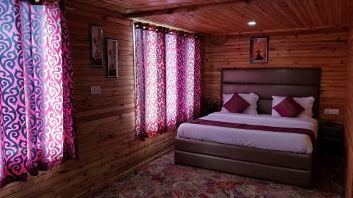 The Krystal By Lavi Hotels