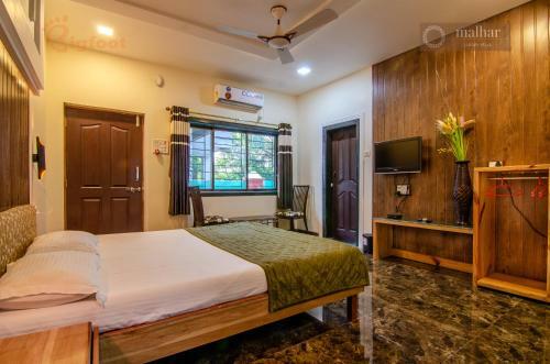 Bed & Breakfast Bigfoot Stay - Malhar Villa