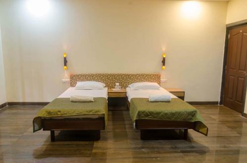 Bed & Breakfast Bigfoot Stay - Malhar Villa