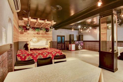 Oyo 15742 Hotel Ashoka