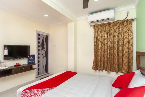 Bed & Breakfast Oyo 24311 Sai Sasi Residency