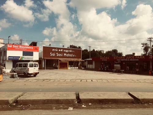 Bed & Breakfast Oyo 24311 Sai Sasi Residency
