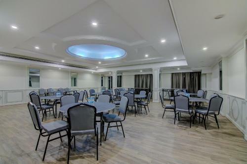 Bed & Breakfast Oyo 24311 Sai Sasi Residency