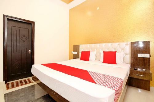 Oyo 40089 Hotel Star Highway