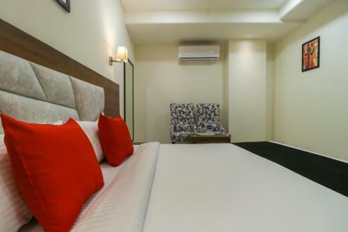 Capital O 71537 Hotel Athens