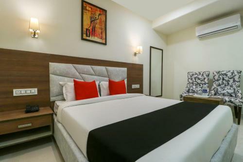 Capital O 71537 Hotel Athens