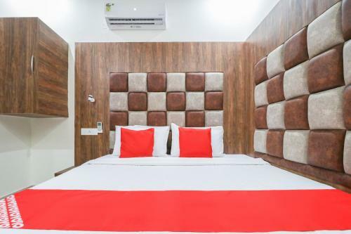 Oyo 72387 Hotel Ambani