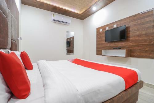 Oyo 72387 Hotel Ambani