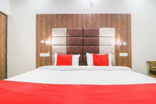 Oyo 72387 Hotel Ambani