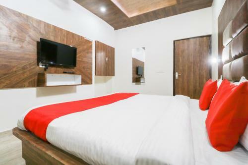 Oyo 72387 Hotel Ambani