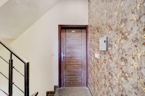 Oyo 77287 Hotel Magus