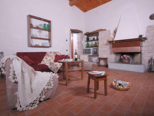 Quiet Holiday Home In Acqualagna With Swimming Pool