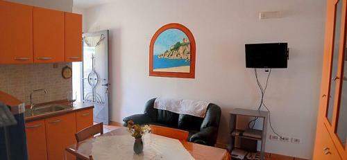 Agropoli Villa Sleeps 4 Air Con