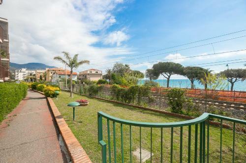 Apartamento Lori' S Inn Mare Appartamento In Villa