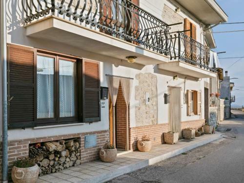 Classy Holiday Home In Aielli With Terrace