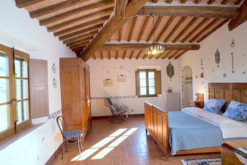 San Gimignanello Villa Sleeps 35 With Pool And Wifi