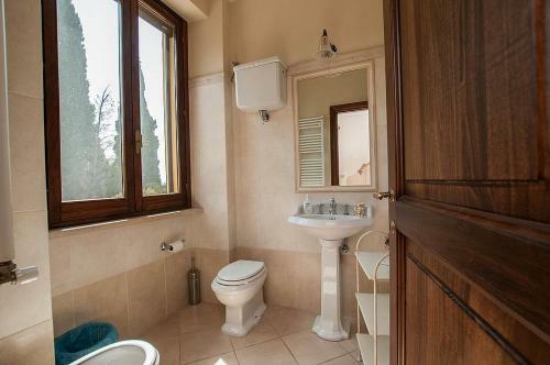 Assisi Villa Sleeps 21 Wifi