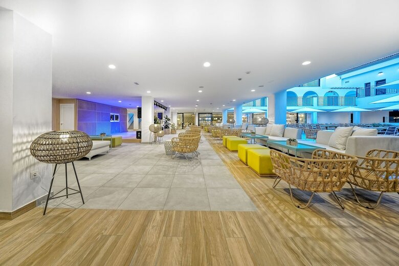 Hotel Broncemar Beach Suites