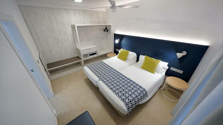 Hotel Broncemar Beach Suites