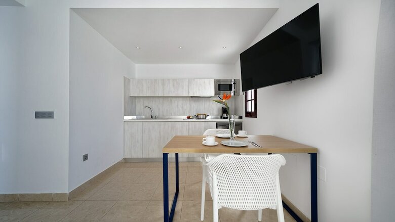 Hotel Broncemar Beach Suites
