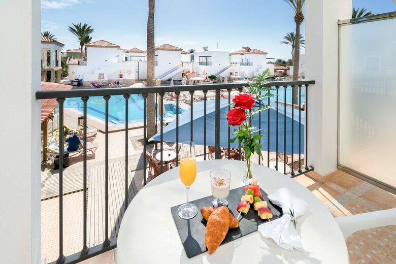 Hotel Broncemar Beach Suites