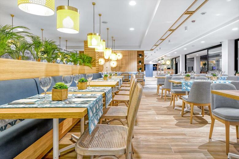 Hotel Broncemar Beach Suites